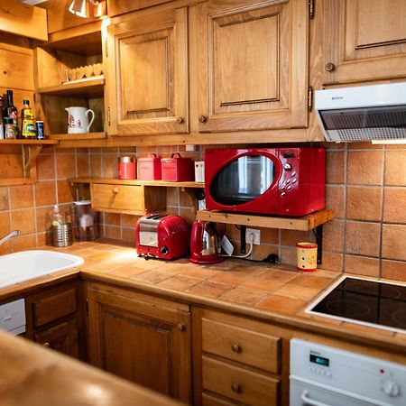 Warm 2-Bedroom Apartment Near The Tourist Office เมอแฌฟ ภายนอก รูปภาพ