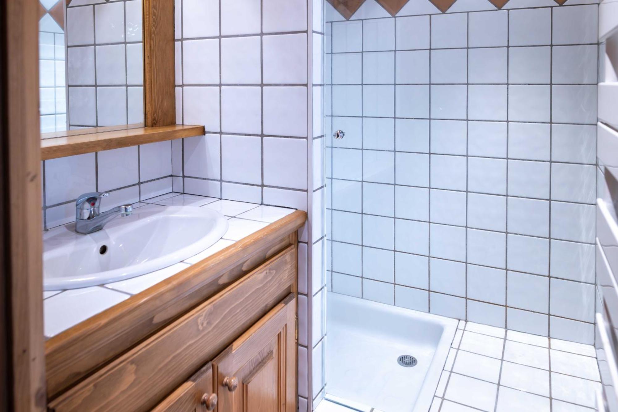 Warm 2-Bedroom Apartment Near The Tourist Office เมอแฌฟ ภายนอก รูปภาพ